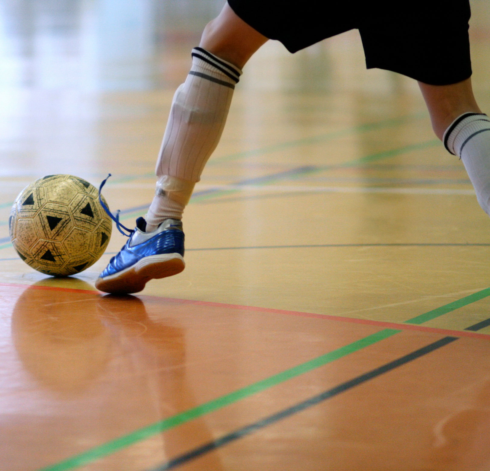 indoor soccer cleats